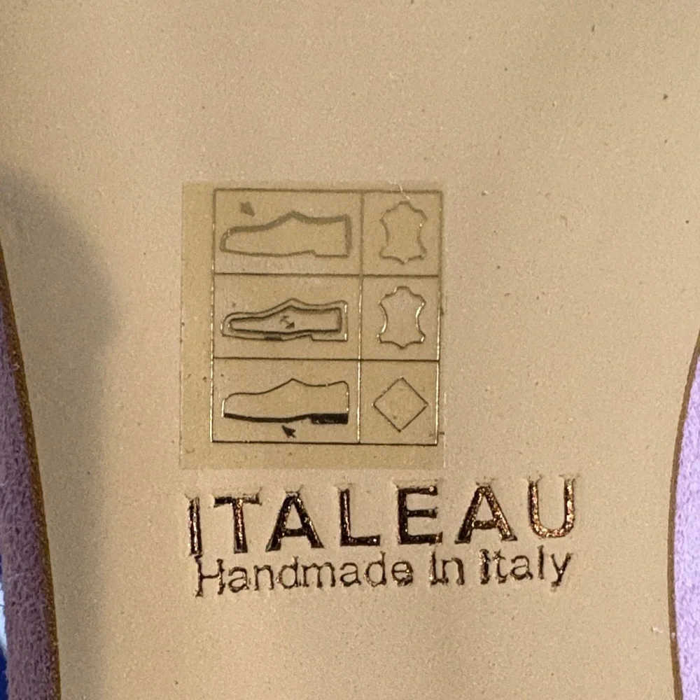 Italeau Purple/Lavender Suede Loafers 38/8
